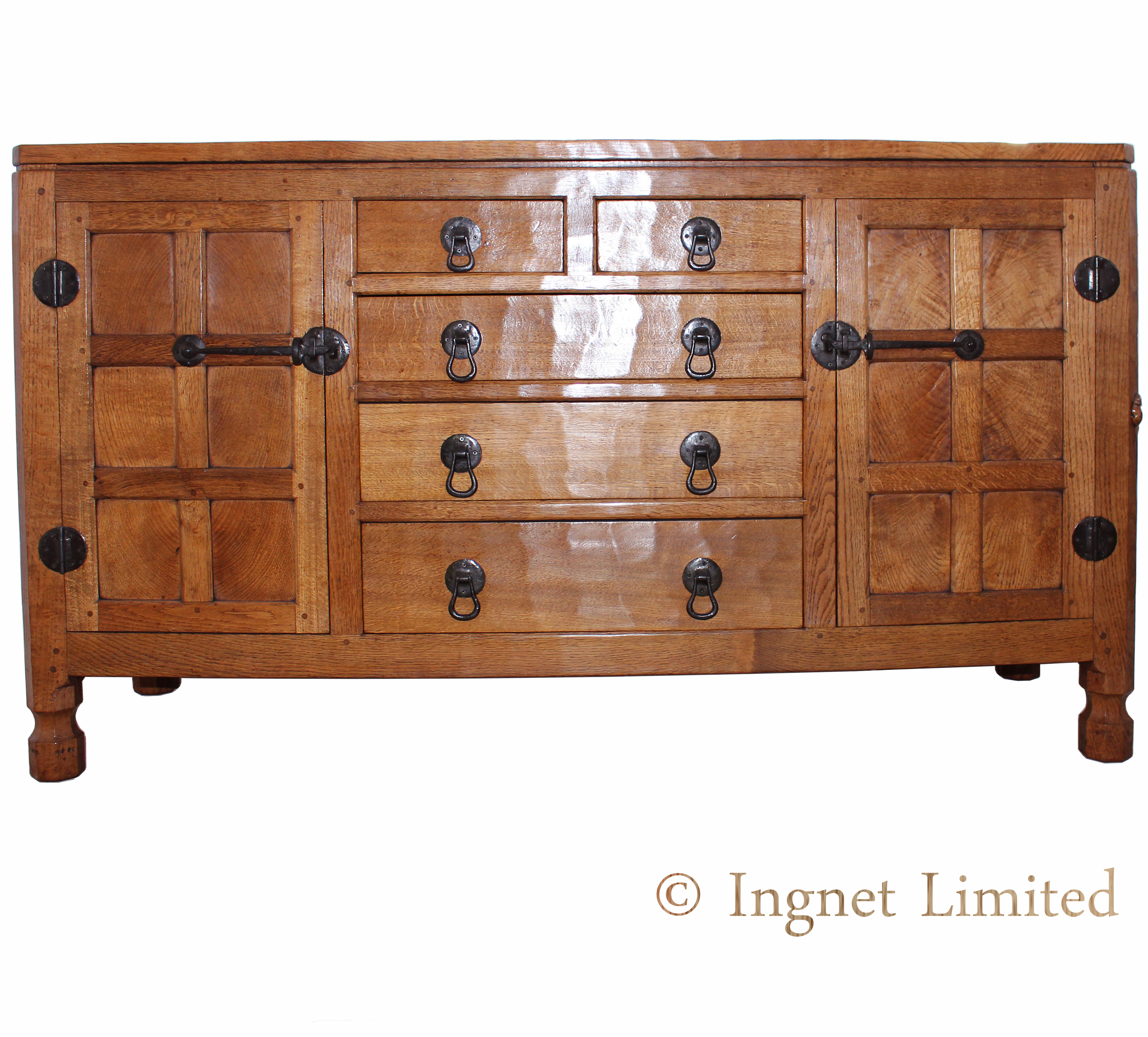 ROBERT MOUSEMAN THOMPSON CLASSIC ADZED SIDEBOARD